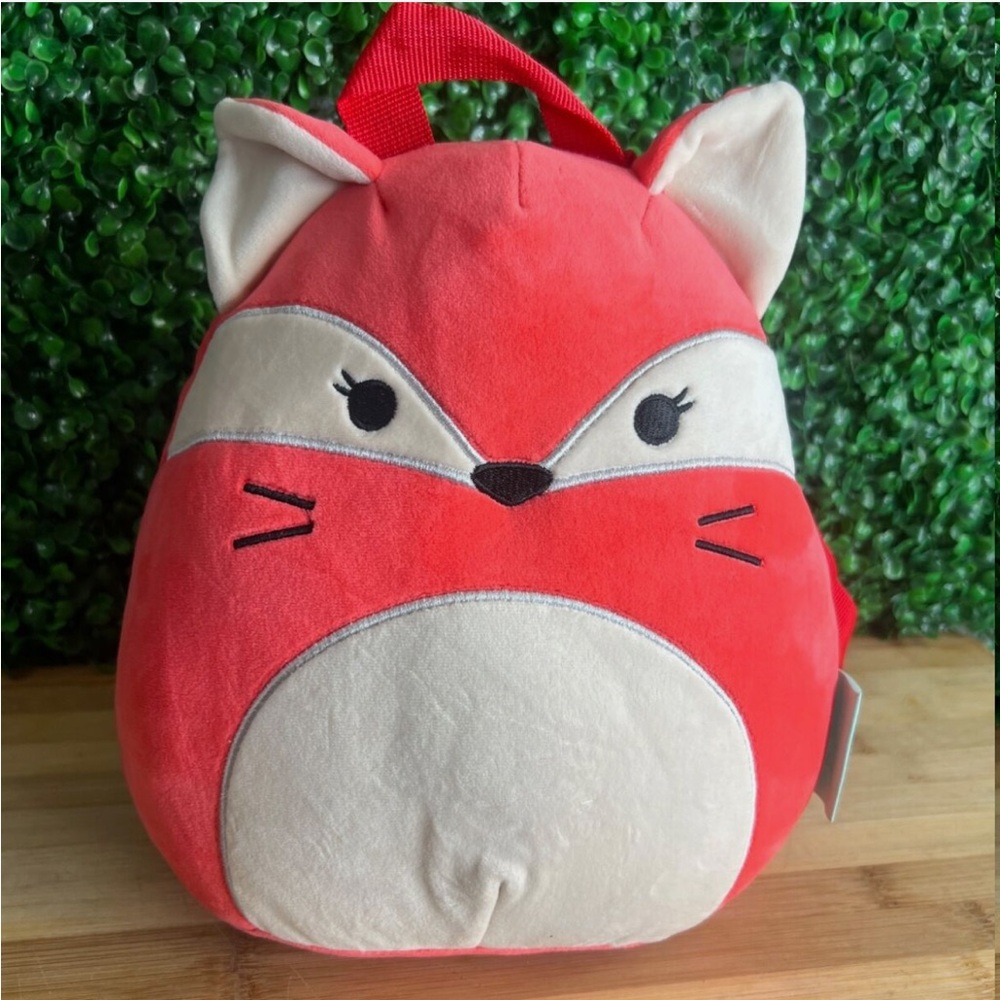 CARRY‎ ME FIFI THE FOX SQUISHMALLOW. Plush Backpack